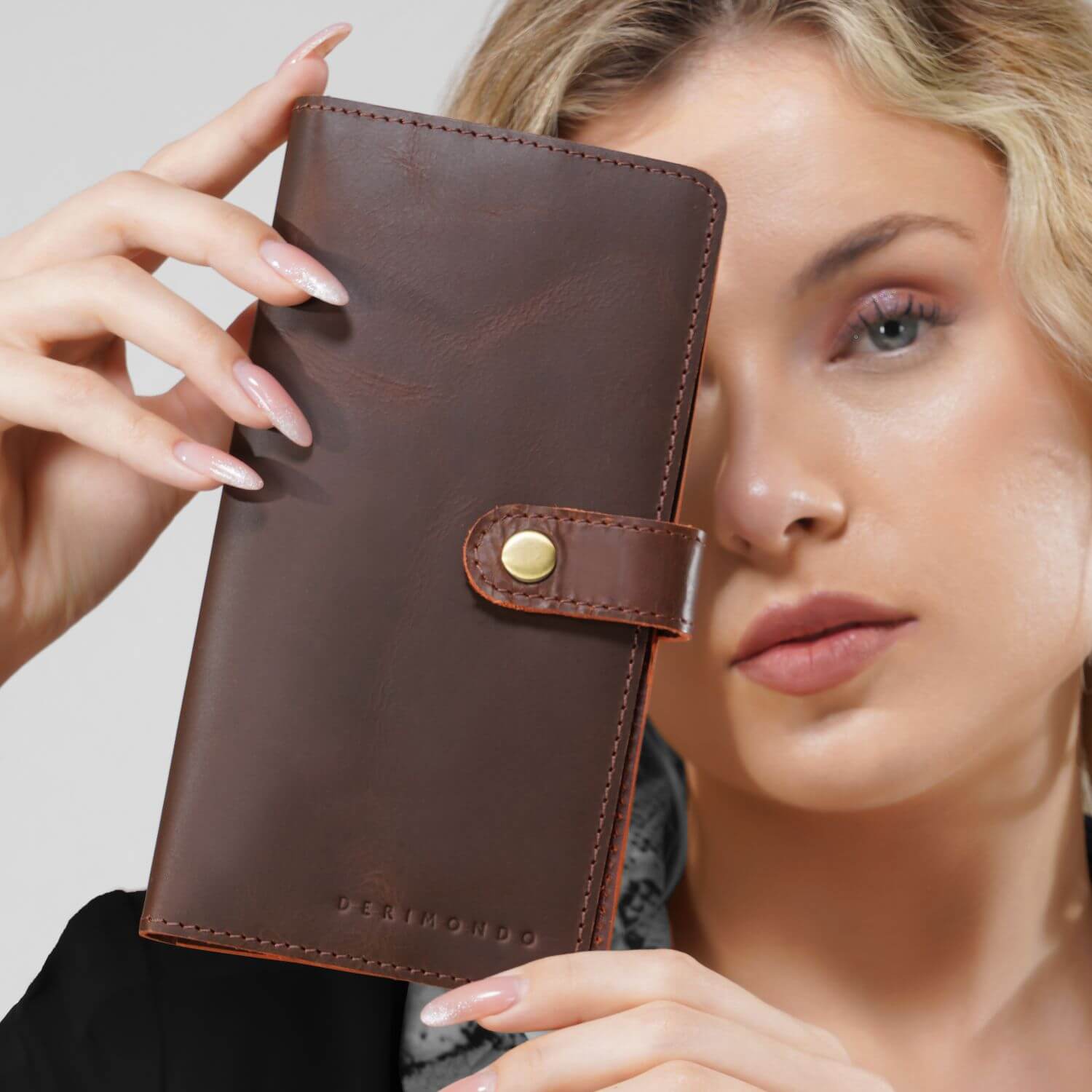 Milan Classic Bi-Fold Wallet | Braun